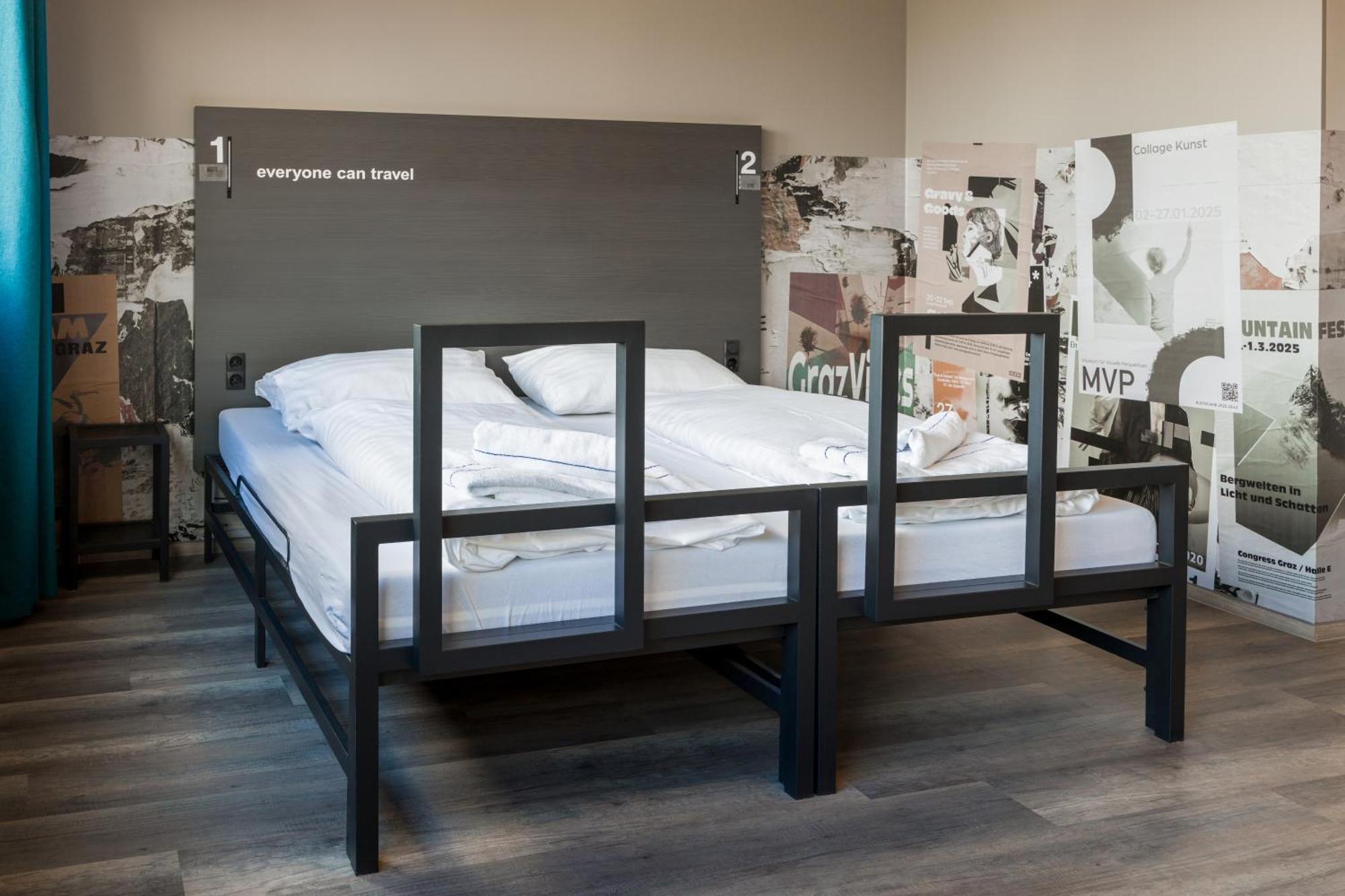 A&O Graz Hauptbahnhof Hostel Bagian luar foto
